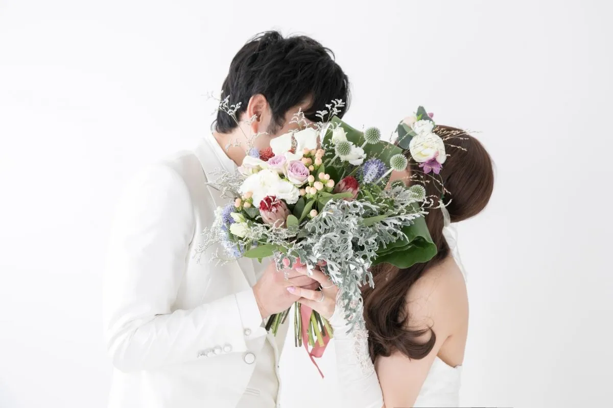 フォトスタジオで選べるドレスの種類やプランを徹底解説！